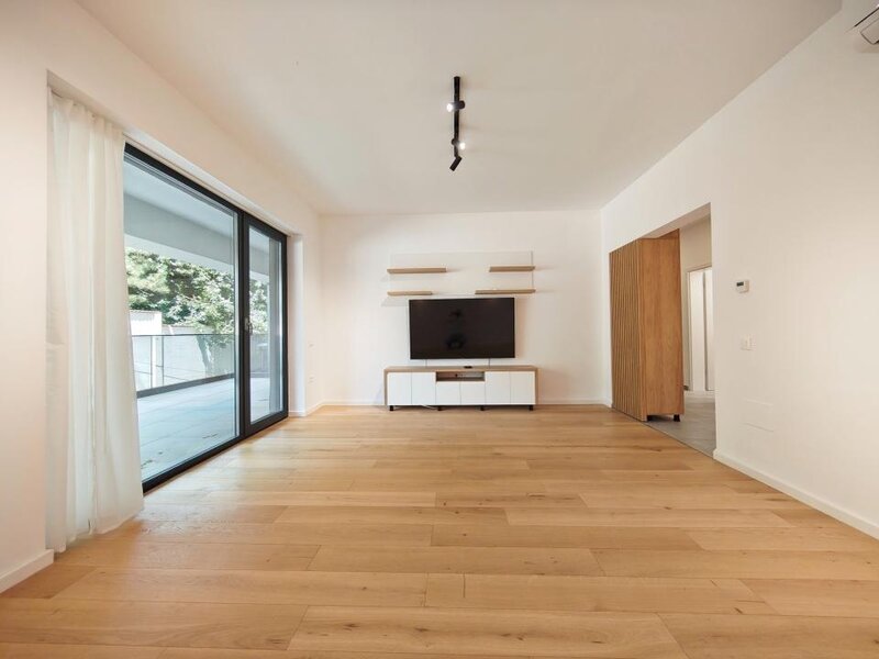 Baneasa - Stejarii 3 camere+2 terase 147 mp  Parcare subterana